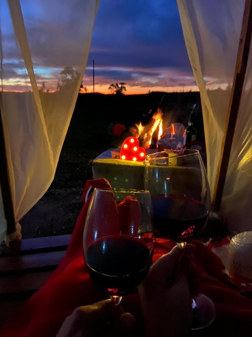 Pousada Romantica - Sitio Buraco Fundo Vale Verde  Экстерьер фото